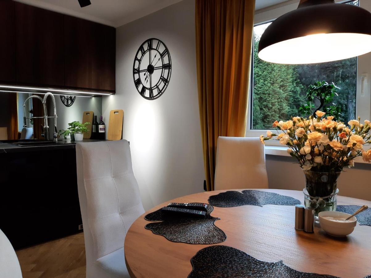 Apartament Willa Pod Sosnami Zator Przeciszow Exteriör bild