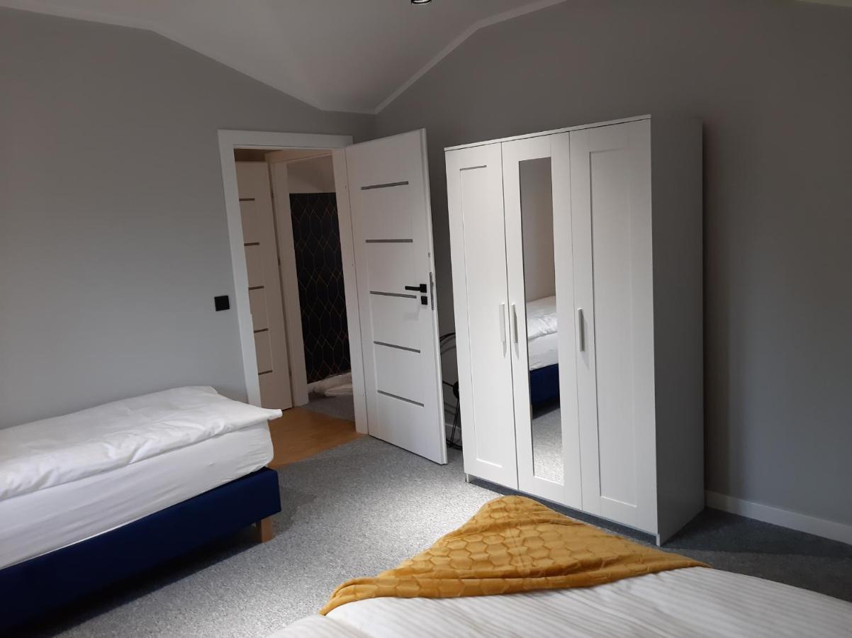Apartament Willa Pod Sosnami Zator Przeciszow Exteriör bild