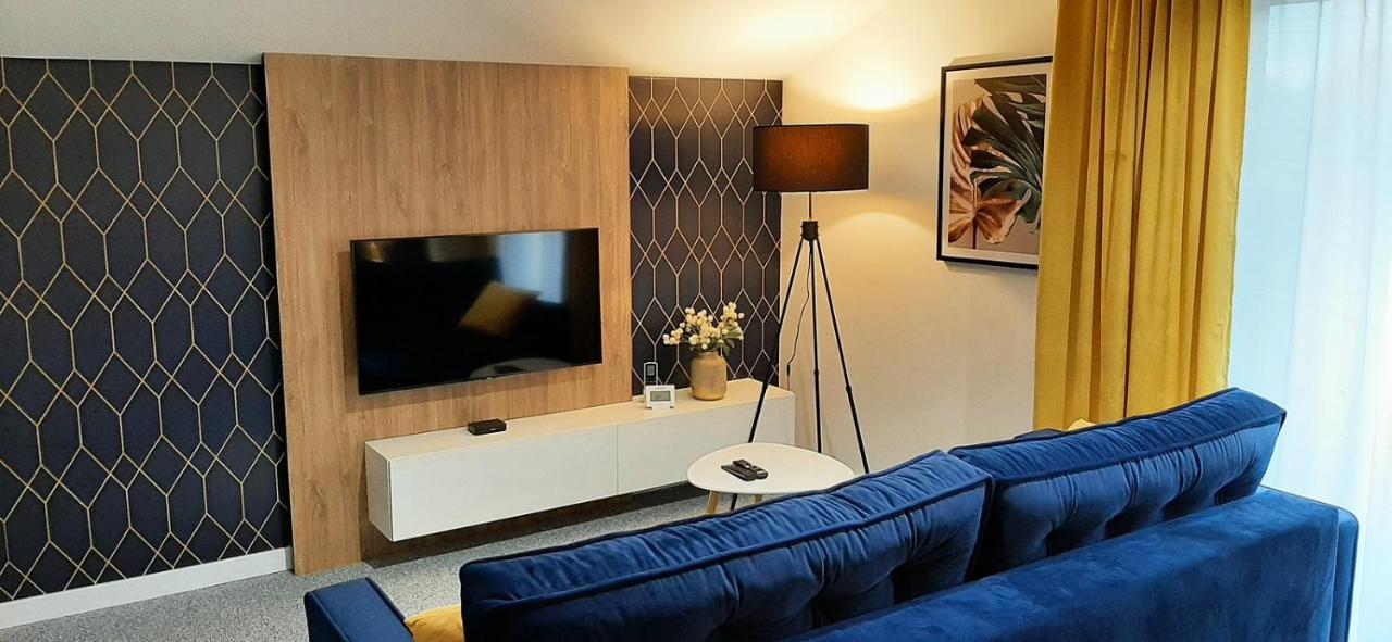 Apartament Willa Pod Sosnami Zator Przeciszow Exteriör bild